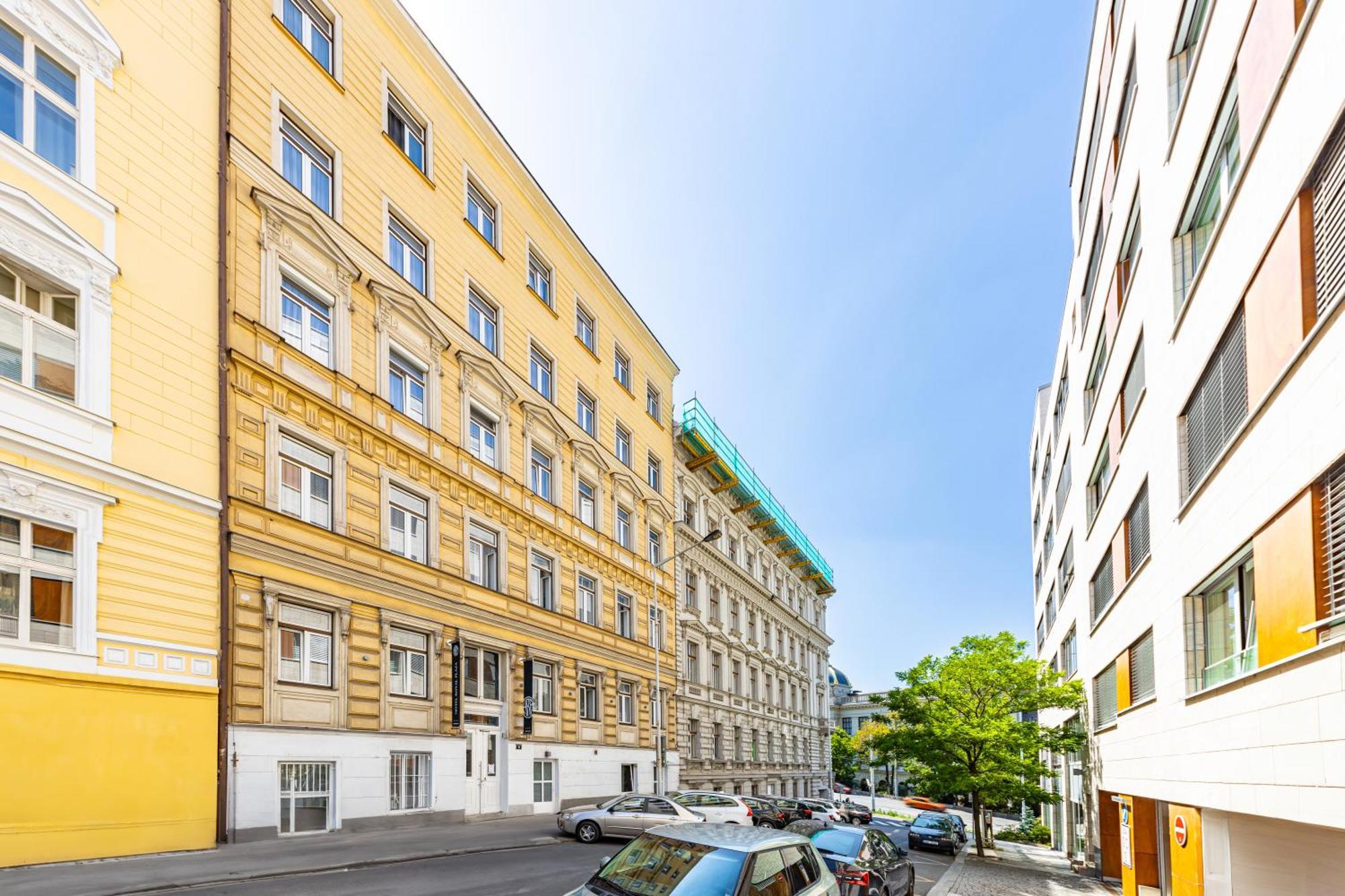 A1 Royal Plaza Hotell Prag Exteriör bild